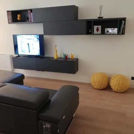 Fafgrandsuitenapoli *