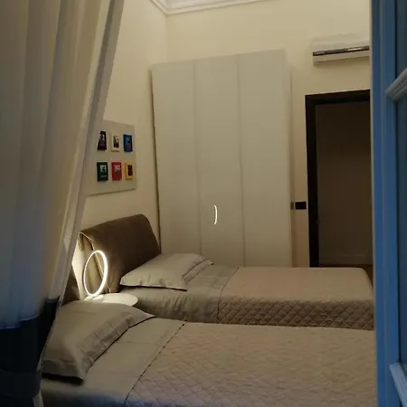 Fafgrandsuitenapoli