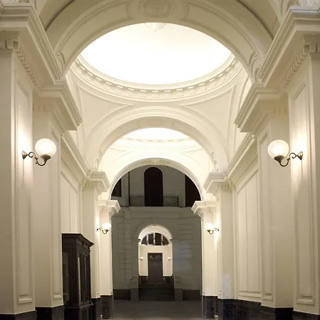 Holiday home Fafgrandsuitenapoli Naples